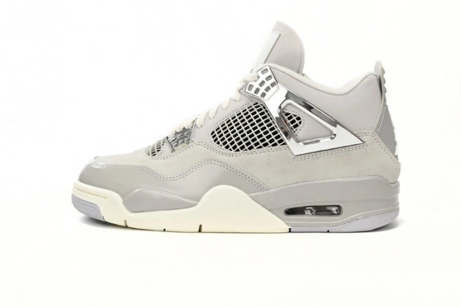 4 Air Jordan WMNS Frozen Moments AQ9129-001 0818